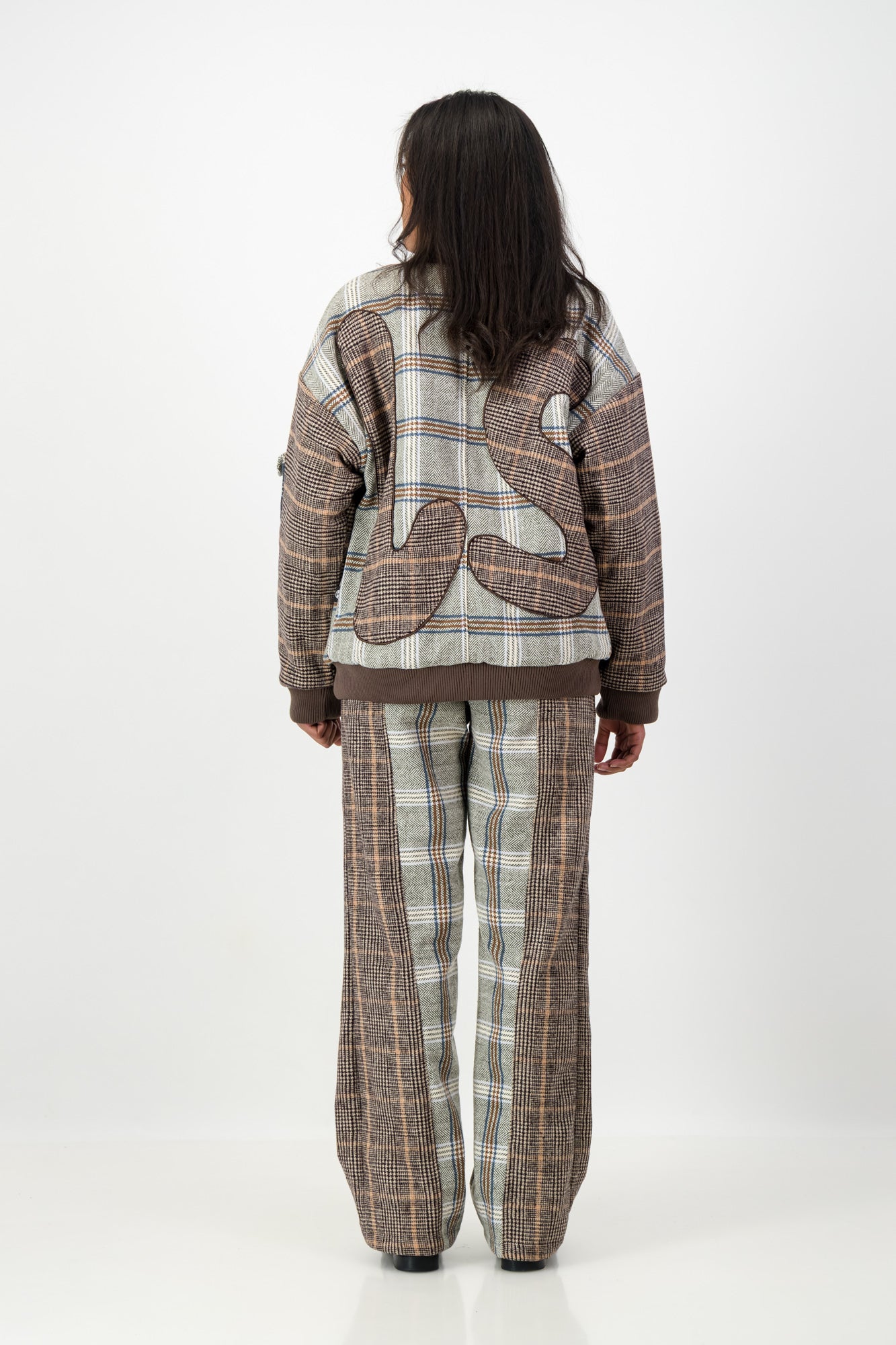 TWO TONE RELAXED PANELED PANTS