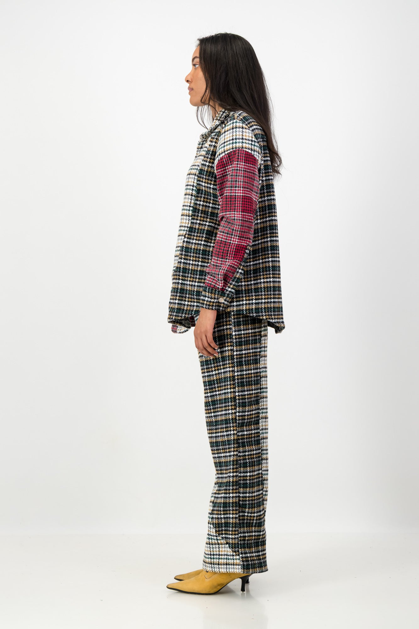 CURVE PANELED PANTS