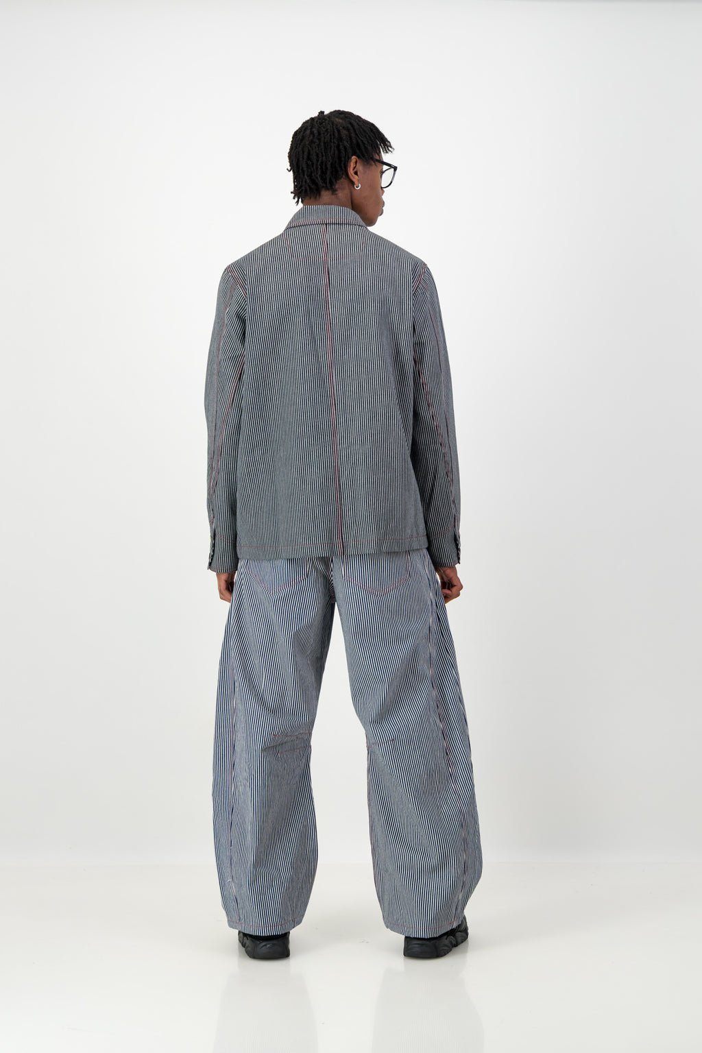 STRIPPED BARREL LEG JEANS