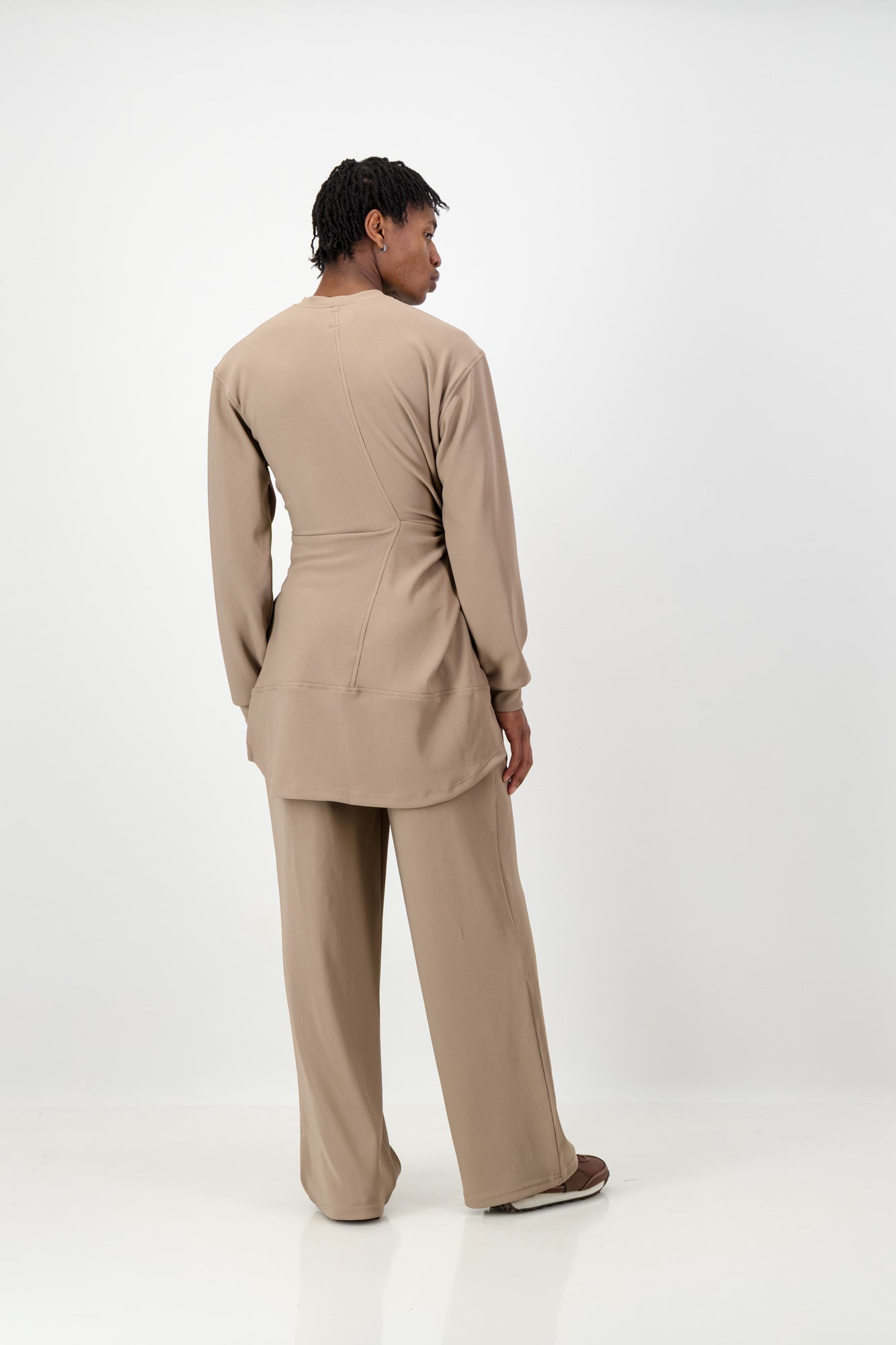 ADJUSTABLE WAIST PLEATED PANTS BROWN