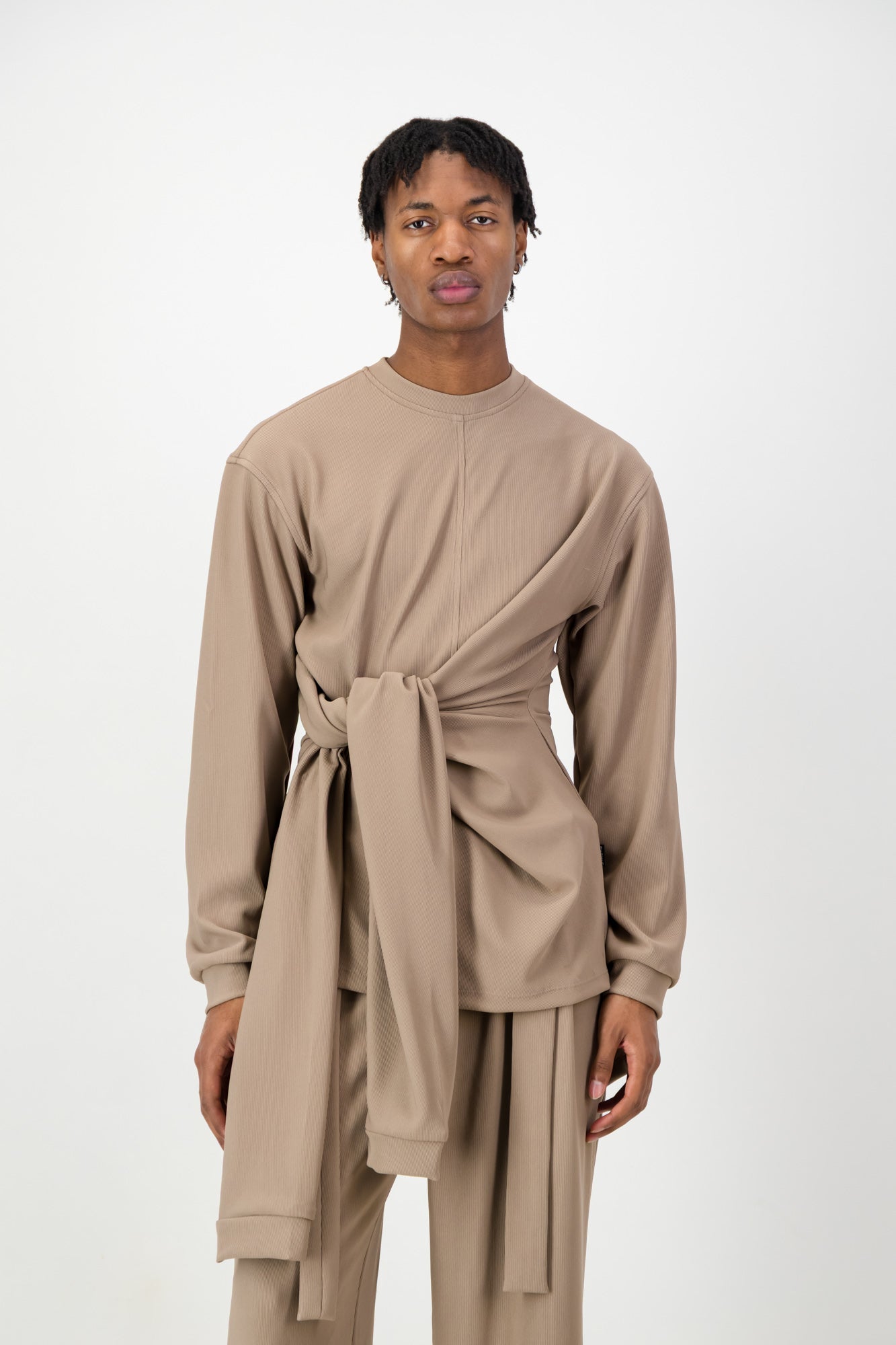 KNOTTED LONG SLEEVE T-SHIRT BROWN