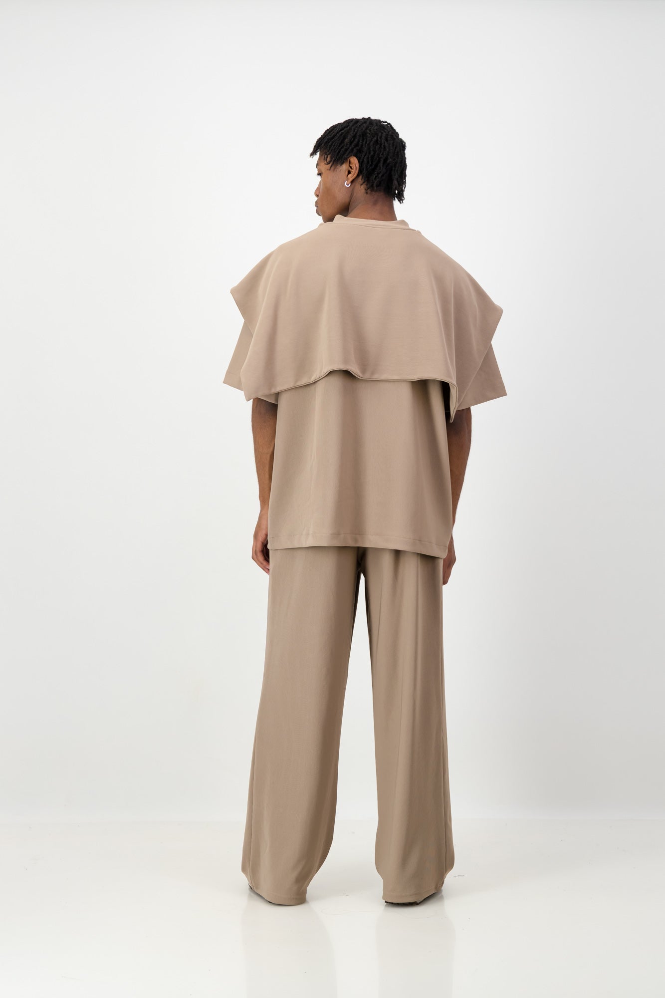 KNOTTED SCARF T-SHIRT BROWN