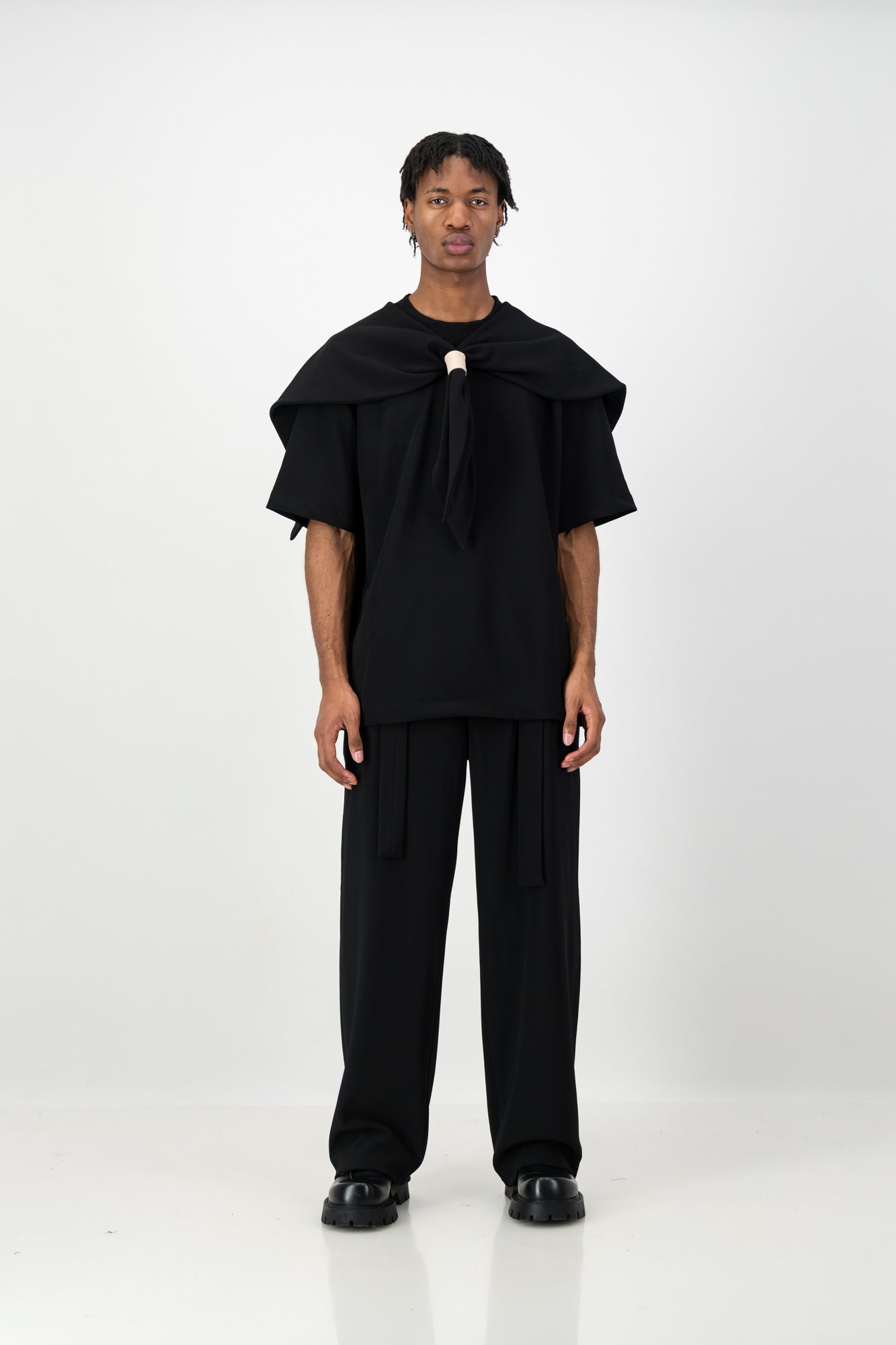 KNOTTED SCARF T-SHIRT BLACK