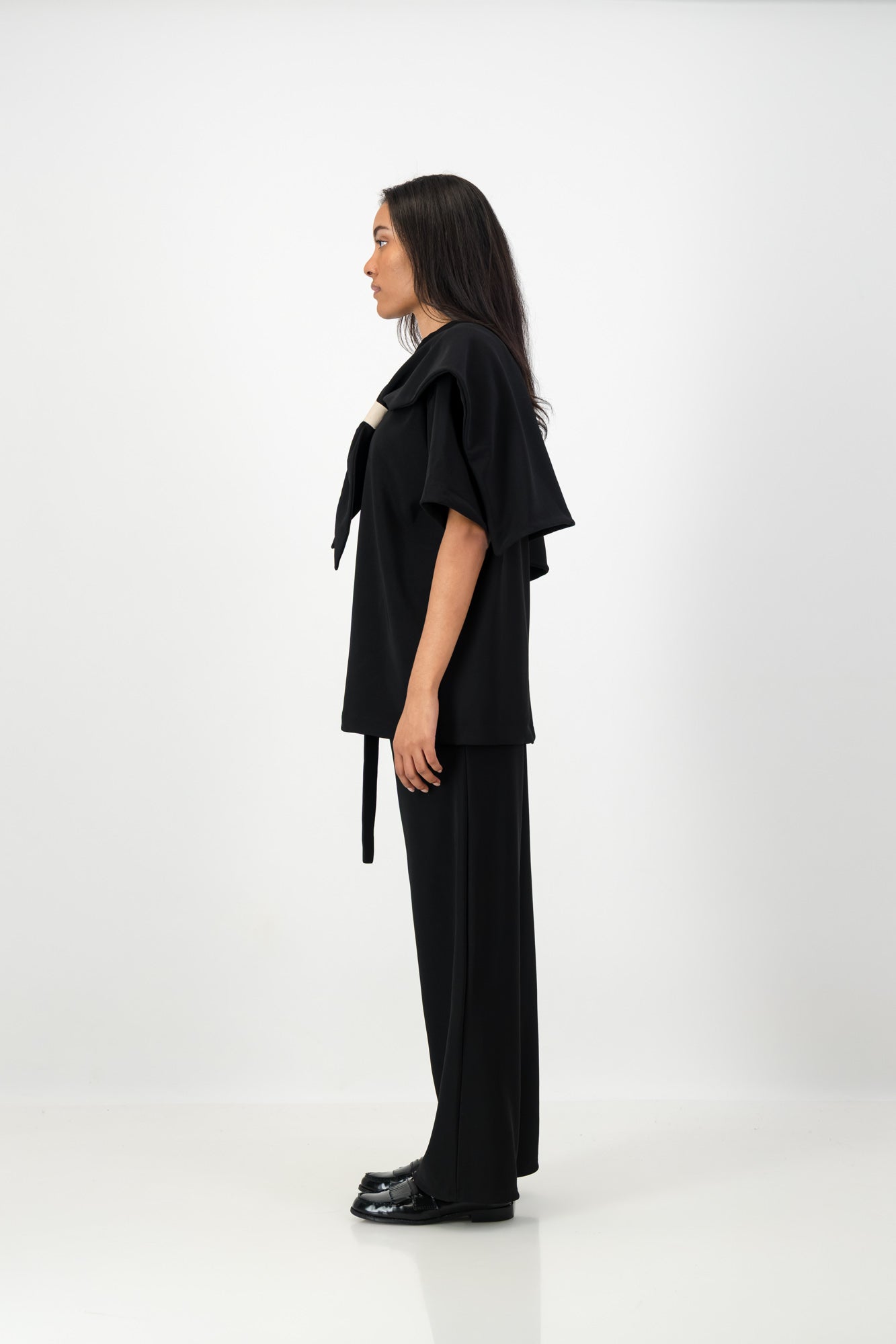 KNOTTED SCARF T-SHIRT BLACK